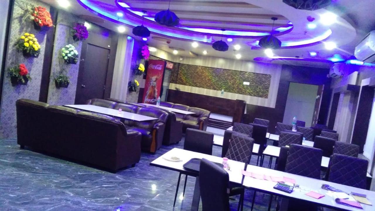 Hotel Rajmahal Tarapith Exterior foto